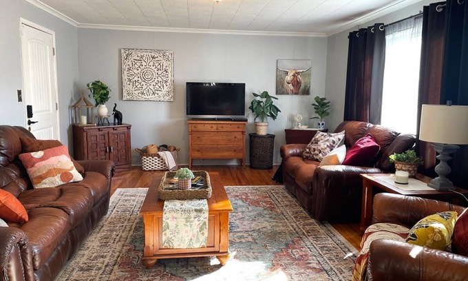 Sapulpa Apartment | Private 3 Bedroom Retreat in Heart of Sapulpa
