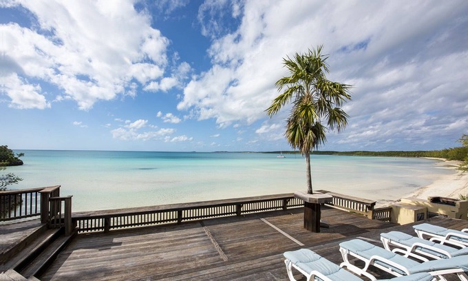South Palmetto Point House | Private 4BR Home Directly on Stunning Caribbean Ten Bay Beach