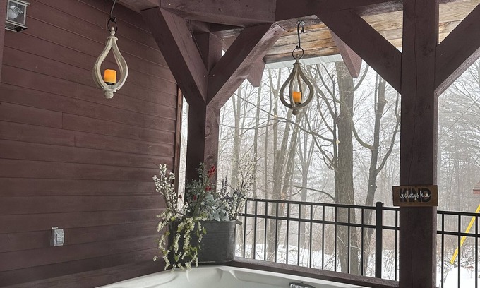 Clemons House | Private Adirondack Getaway. Stunning Fall Foliage. Close to Lake George and VT.