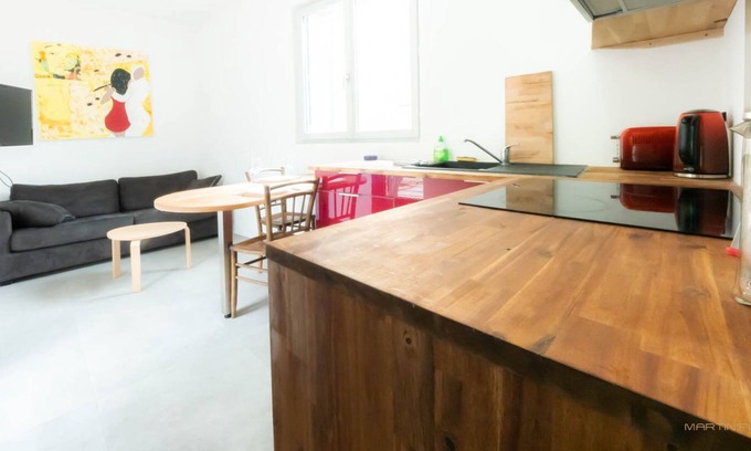 Historic Centre Apartment | Private Apartment 7 - Heart of City