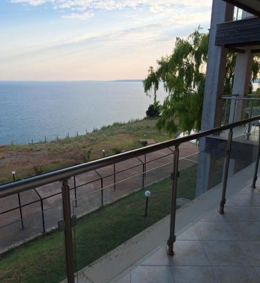 Kavarna Apartment | Private Apartment A12 in July Morning Seaside Resort