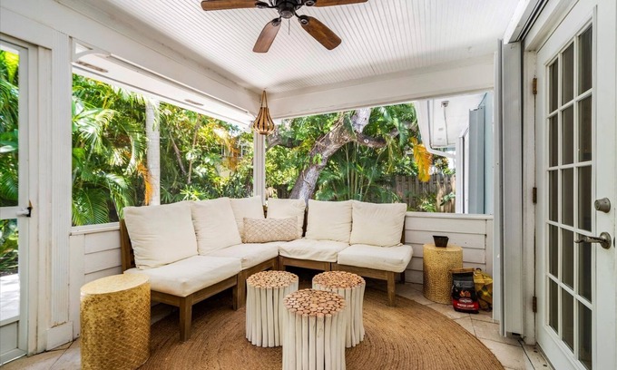 Summerplace House | Private Beach Access, Fast WiFi, EV Charger, Dogs Welcome!