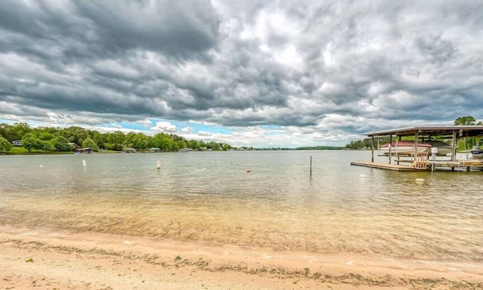 Smith Mountain Lake House | Private Boat Slip, Dogs Ok, Canoe, Game Room, ,Beach & Community Pool