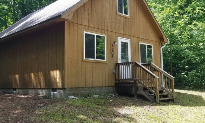 Mancelona Cabin | Private cabin with easy access