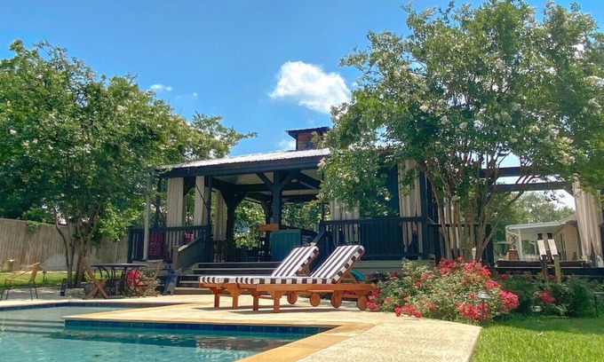Bellville House | Private Country Estate + POOL + Hot Tub + Pavilion