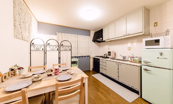Naniwa House | Private detached house 2 minutes to the station - Ebisu West House/Osaka Ōsaka