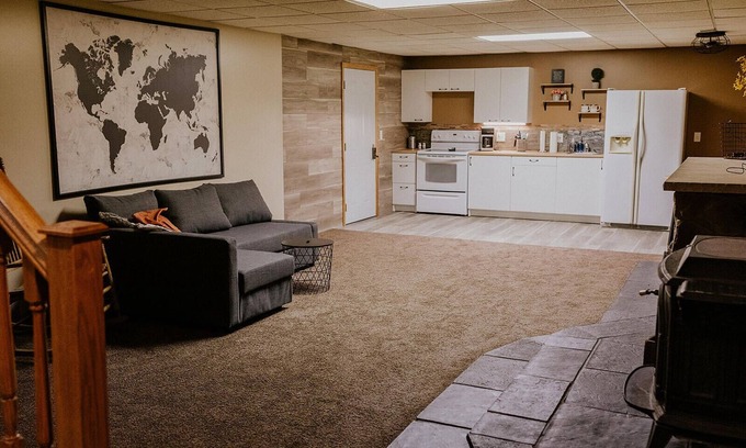 Somerdale Apartment | Private Entrance, pipeline/welder/nurse