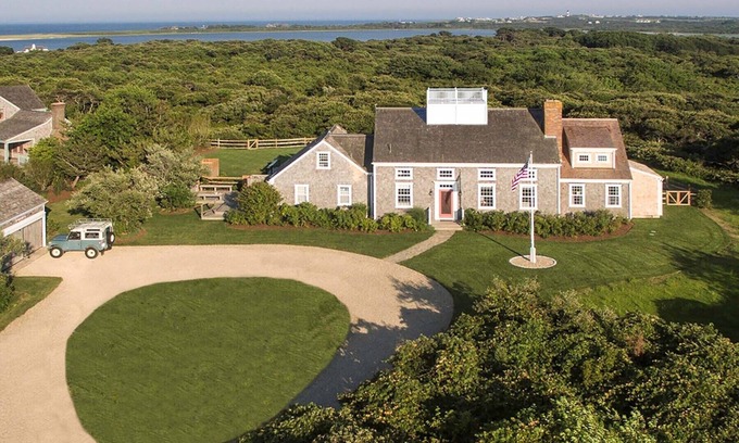 Quidnet House | Private Family Compound With Guest House, Pool, Tennis & Pickleball, Home Gym