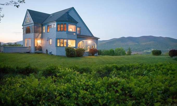 Jefferson House | Private Family-Friendly Mountain Retreat, 30 Acres, Panoramic View, Fire Pit