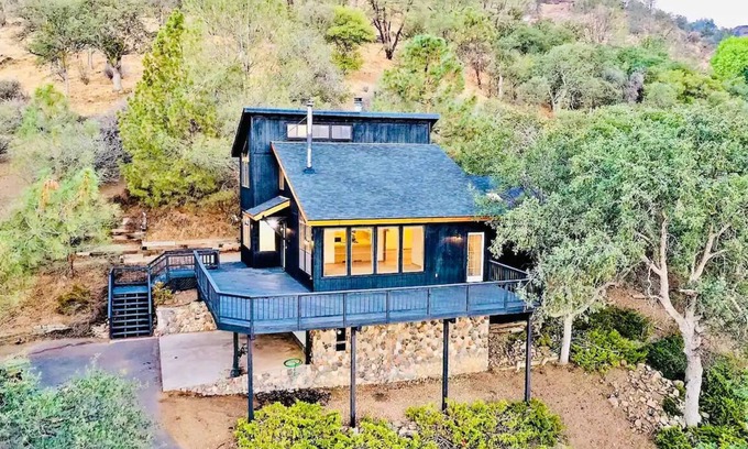 Tehachapi House | Private Home with Million Dollar Views!