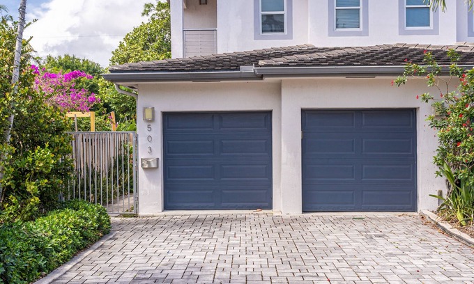 Croissant Park House | Private house in Miami/Ft Lauderdale near airport & Beach
