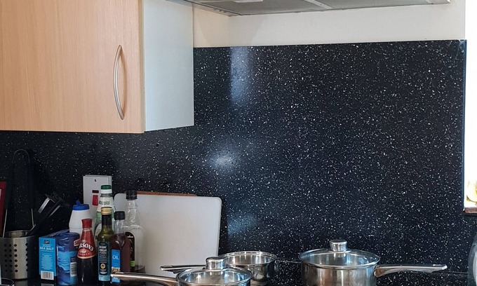Loughborough House | Private House near Loughborough University Family or Group Accommodates 5 Guests