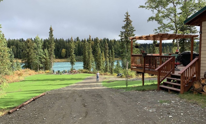 Cohoe House | Private Kasilof RiverFront Property (Deluxe)