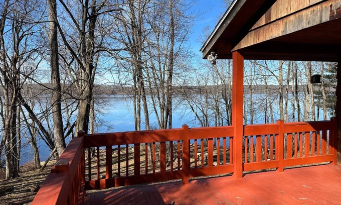 Paupack House | Private LakeFront ranch on Lake Wallenpaupack, PA. Secluded. Sunset view!