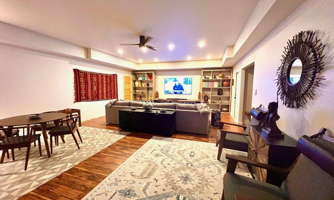 Old Fort House | Private Luxury Mountaintop Retreat on 10 acres. Black Mountain/Asheville