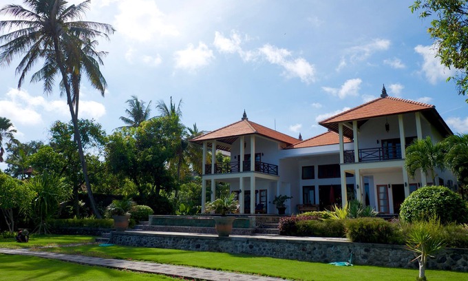 Bukti Villa | private luxury villa in the Asia Western style - fantastic location by the sea
