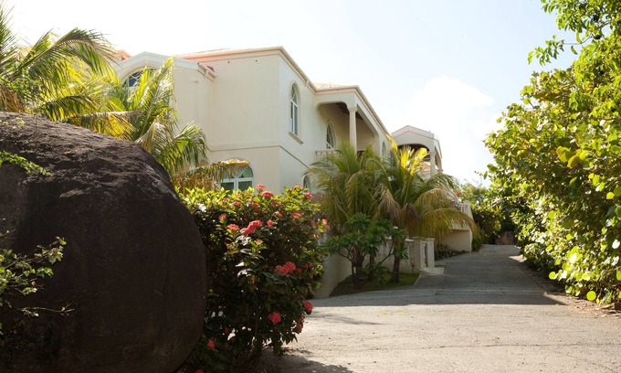 East End Villa | Private Luxury Villas