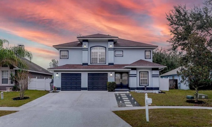Apopka House | Private Oasis near Springs w/King Bd + Pool Table