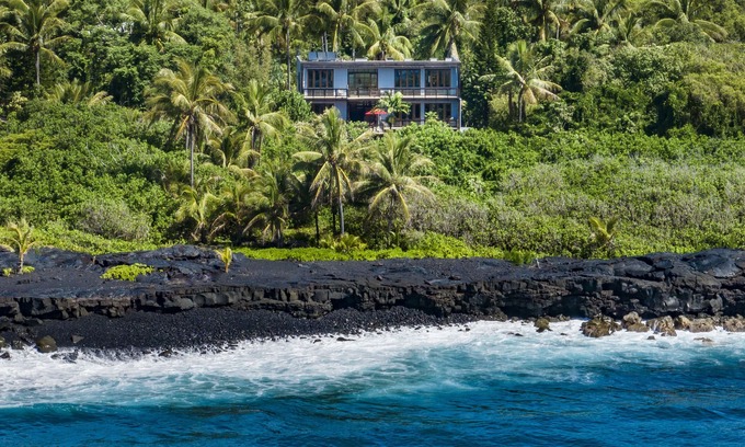 Kalapana House | Private Oceanfront Luxury Home On The Pristine Puna Coast