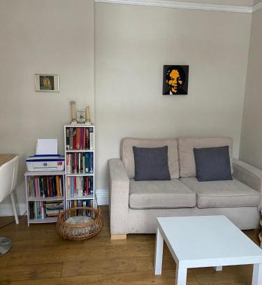 Queen's Gate Apartment | Private One-Bedroom Apartment in South Kensington