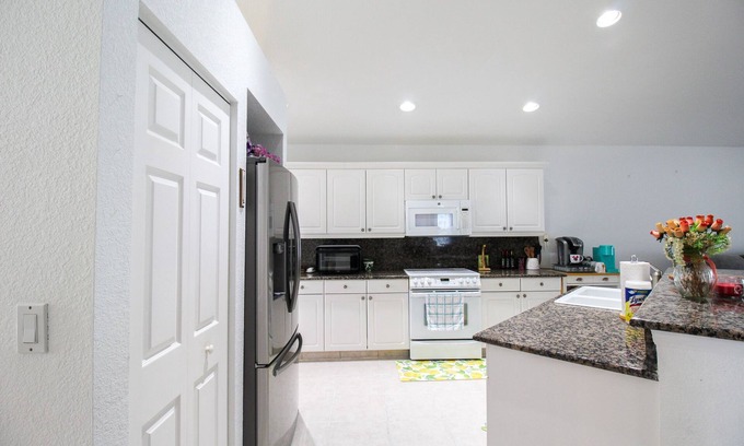 Gulf Cove House | Private Pool, Port Charlotte, Sol Searcher