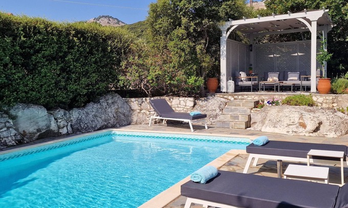 Makriotika Villa | Private Pool, Rural location, 5 min walk to next restaurant, lovely Sea Views