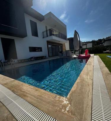 Yavansu Mahallesi Villa | Private Pool Villa for Daily Rent in Kusadasi