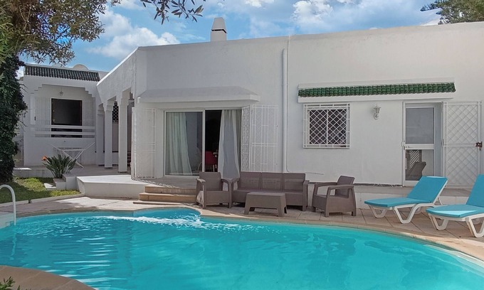 La Marsa Villa | Private Pool Villa La Soukra Tunis 5 Bedrooms