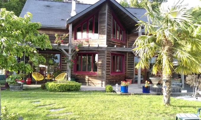 Soucelles Apartment | Private, quiet accommodation in architect-designed house with pool, spa, private garden