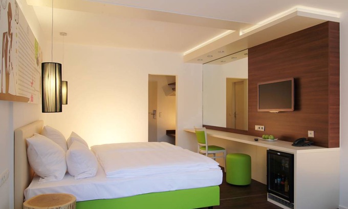 Zirndorf Resort | Private room ∙ 1 bedroom ∙ 4 guests