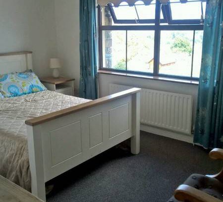 Glengarriff Cabin | Private room