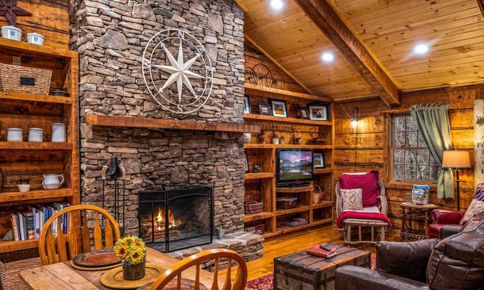 Townsend Cabin | Private, Serene Mountain Cabin Near the Park with Pool and Fitness Access