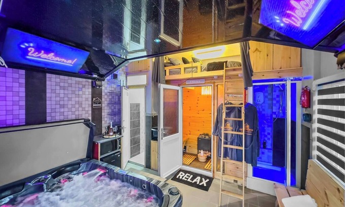 Maerdy Apartment | Private Spa Apartment in Maerdy – Hot Tub, Sauna & Lounge Escape