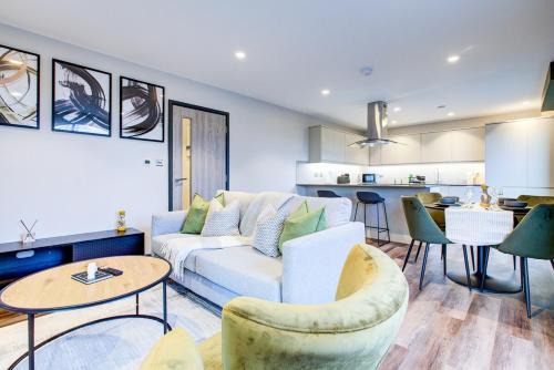Cann Hall Apartment | Private & Stylish 2 bedroom London Apartment