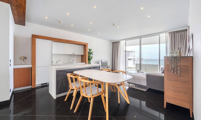 Na Chom Thian Apartment | Private Sunset Beach - Ocean View 1 Bedroom