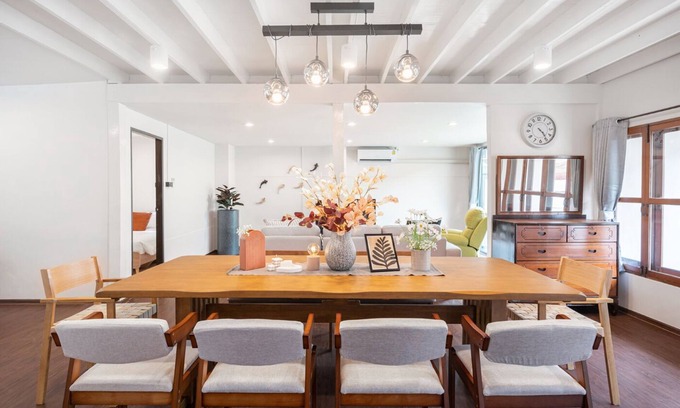 Ekkamai House | Private-House in Bangkok CityCenter, near BTS Ekkamai station & wi-fi BigC 7-11