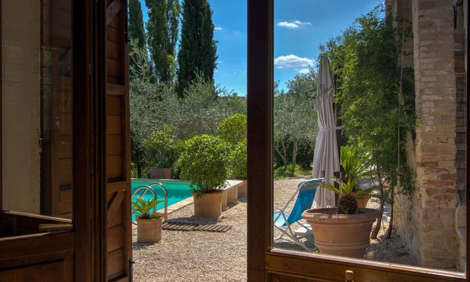 Montefalco Villa | Private Villa in Umbria near Historic Montefalco w Free Wifi & Summer Pool