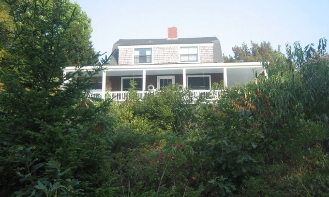 Orrs Island Cottage | Private Water Access and Dock, Amazing Sunsets and Ocean Views in Historic House