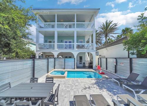 Frangista Beach House | PrivateBeach Pool &Spa Game Room Grill Sleeps 24