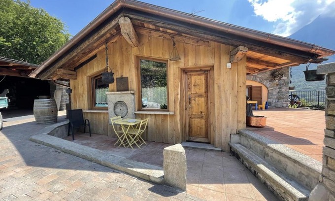 Villair-Amerique Apartment | profumo di legno