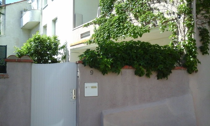 Saint-Martin Apartment | promo!T2 55M2/3 PERS/PRIVATE PARK/BUS 1 € BEACH/AIR CONDITIONER IF NEEDED