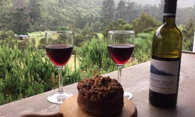 Solway Cottage | Provence Stone Cottage - Wairarapa Retreat with spring water and natural power