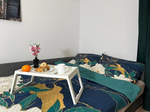 Sielce Apartment | Przestronna kawalerka Mokotów dla 3 osób