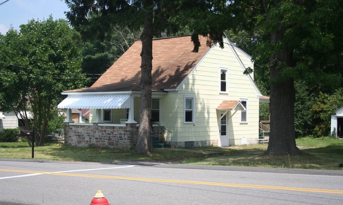 Pleasant Gap House | PSU-Happy Valley Cottage