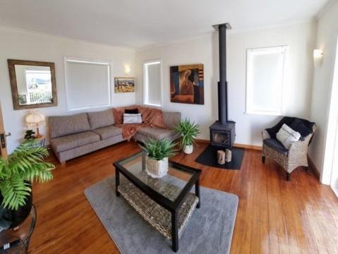 Pukenui House | Pukenui Gem