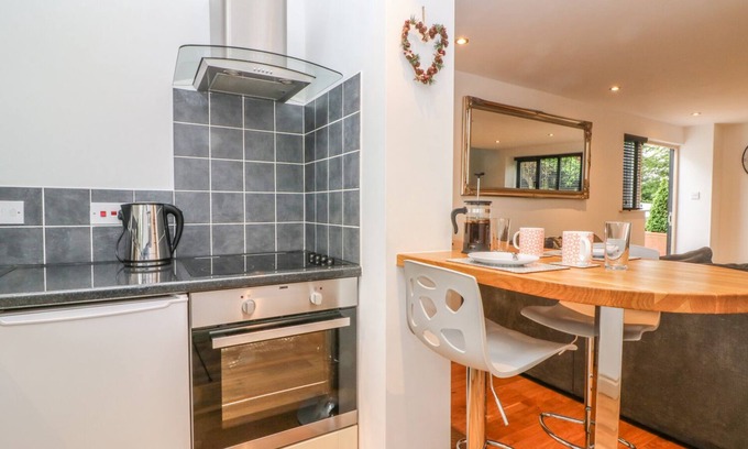 Cowbeech Cottage | Pump House
