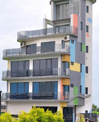 Zhuangwei Bed & Breakfast | Qian Qian Riverside B&B