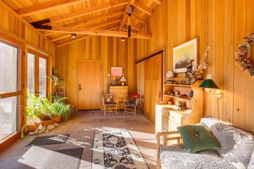 Alpine Village House | Quail Hollow on Carson River Cottage Hideaway