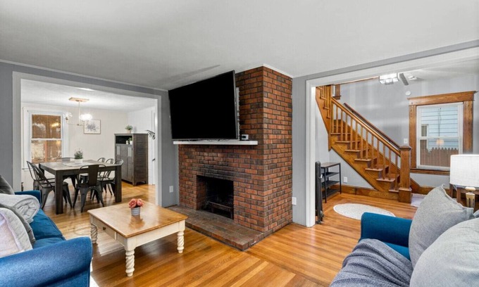 Pine Point House | Quaint 3 Bedroom Home
