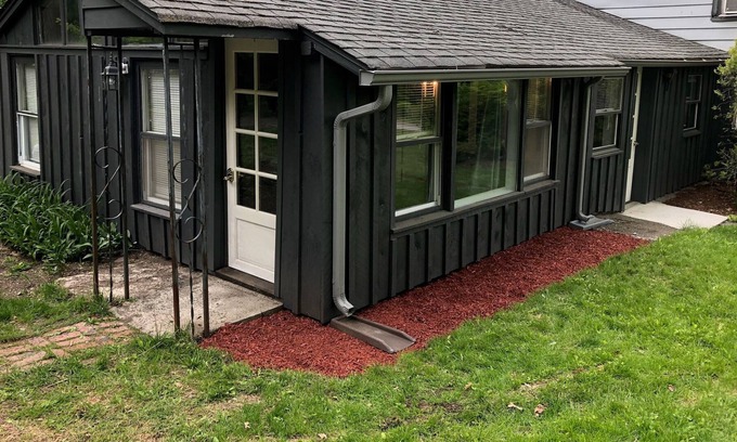 Cold Spring House | Quaint apartment with alcove bed in Cold Spring